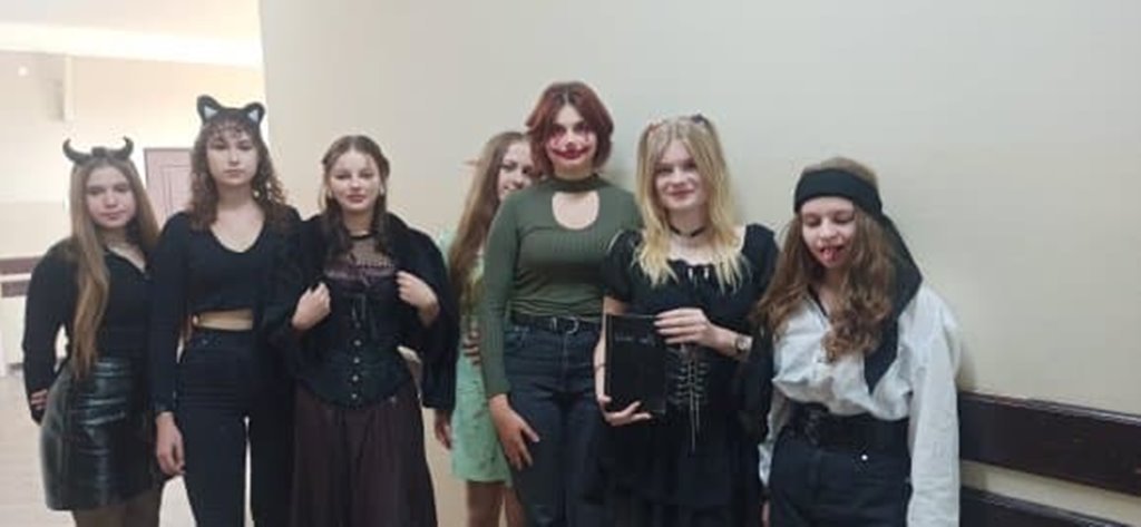 2022-10 Dzień Postaci z Bajek i Filmów