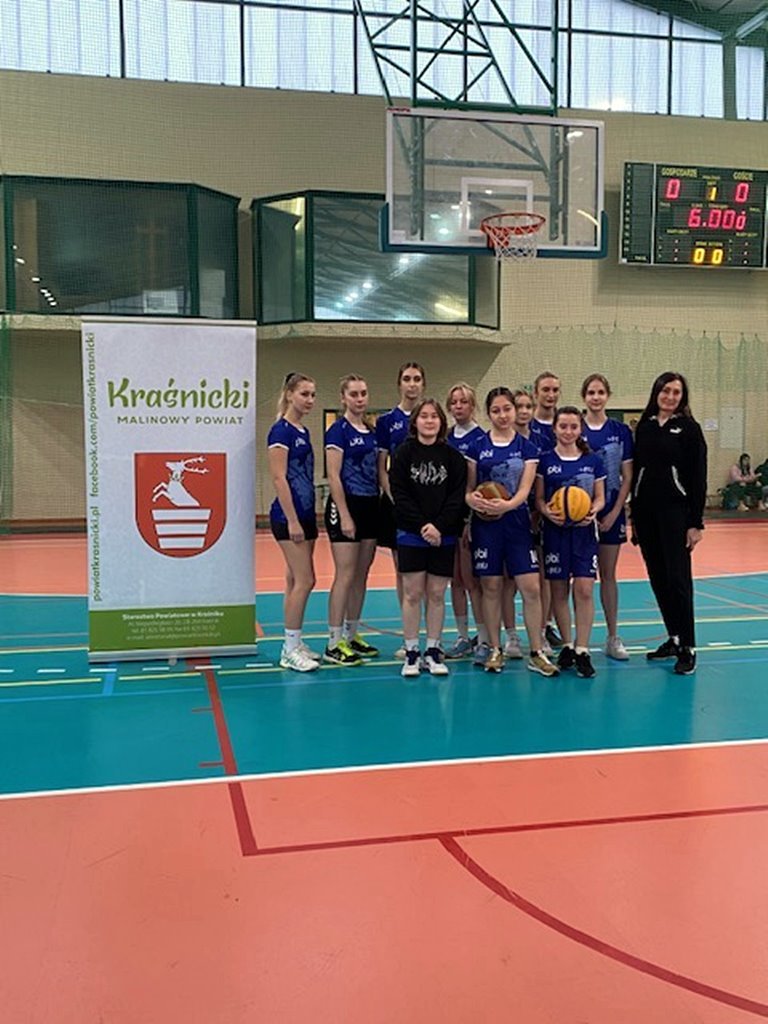 2022-12-07 Turniej koszykówki dziewcząt