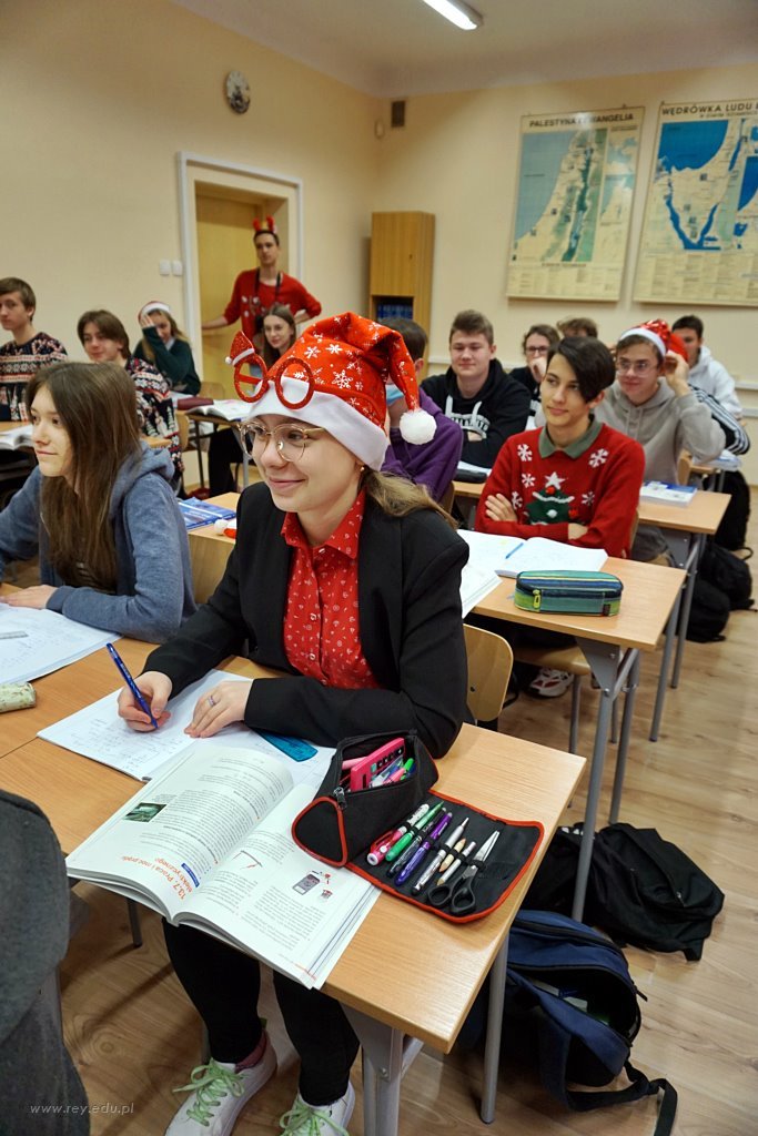2021-12-06 Szkolne Mikołajki