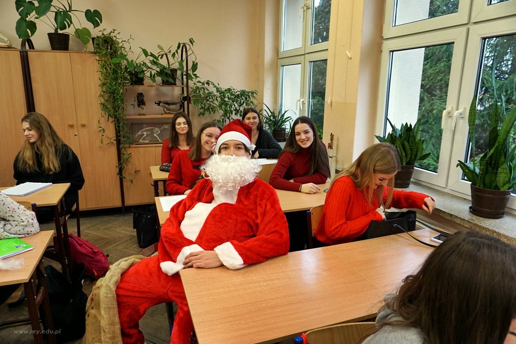 2021-12-06 Szkolne Mikołajki