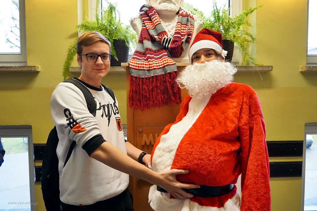 2021-12-06 Szkolne Mikołajki