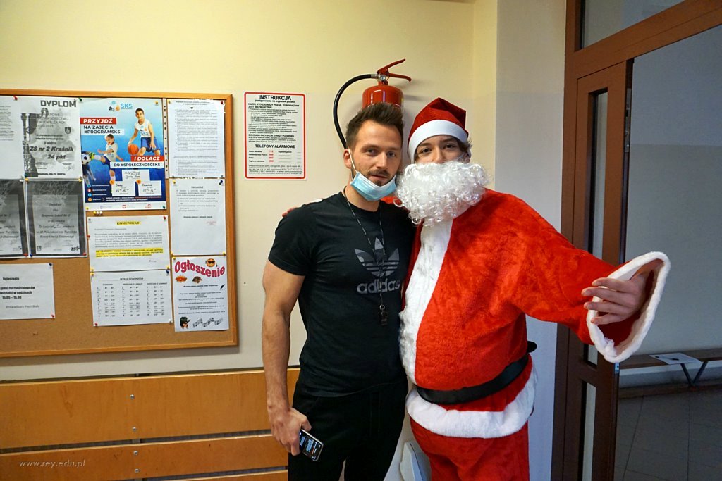 2021-12-06 Szkolne Mikołajki