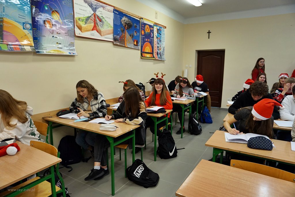 2021-12-06 Szkolne Mikołajki