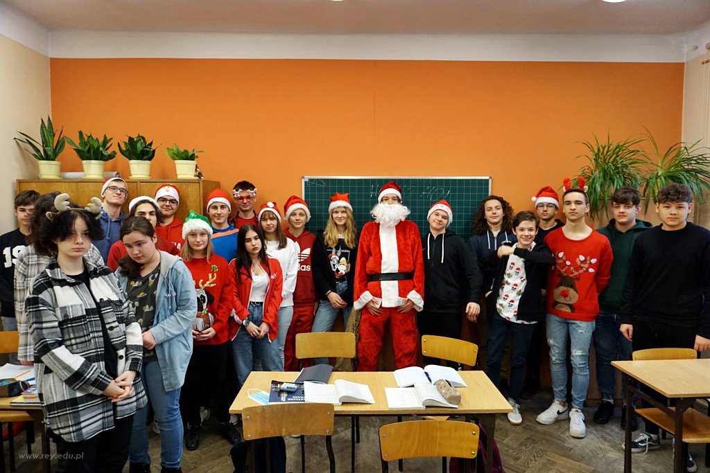 2021-12-06 Szkolne Mikołajki