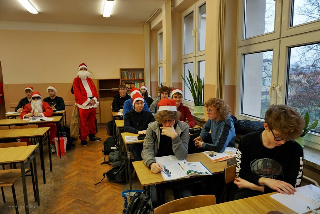 2021-12-06 Szkolne Mikołajki