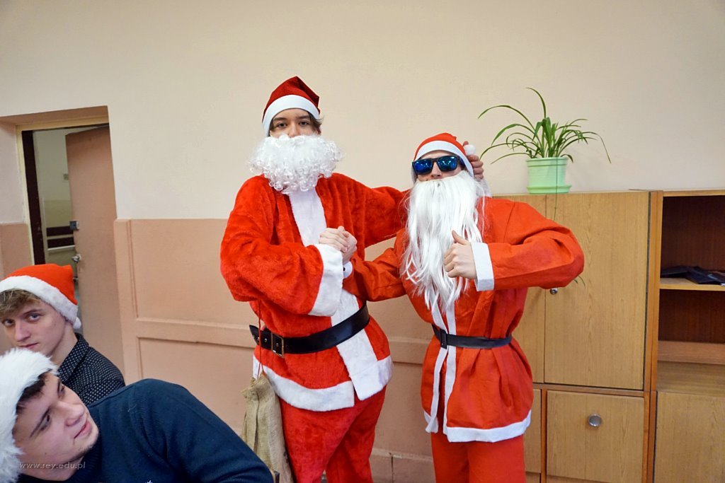 2021-12-06 Szkolne Mikołajki
