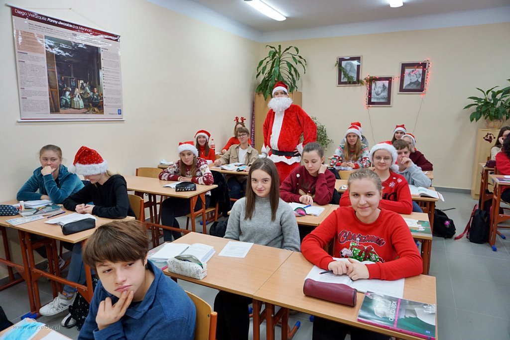 2021-12-06 Szkolne Mikołajki