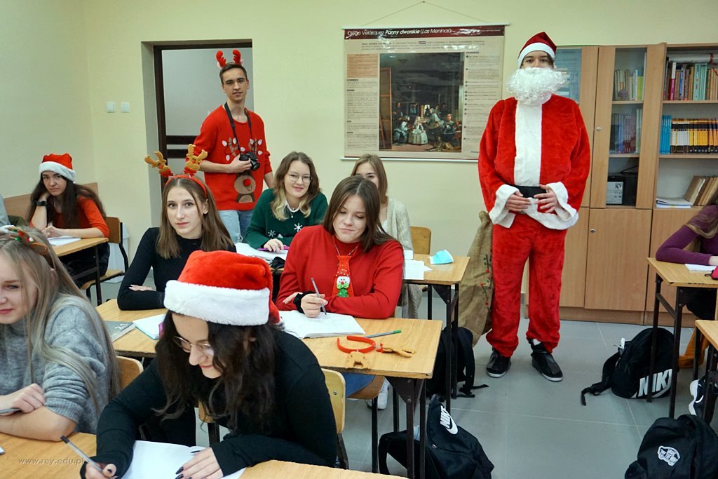 2021-12-06 Szkolne Mikołajki