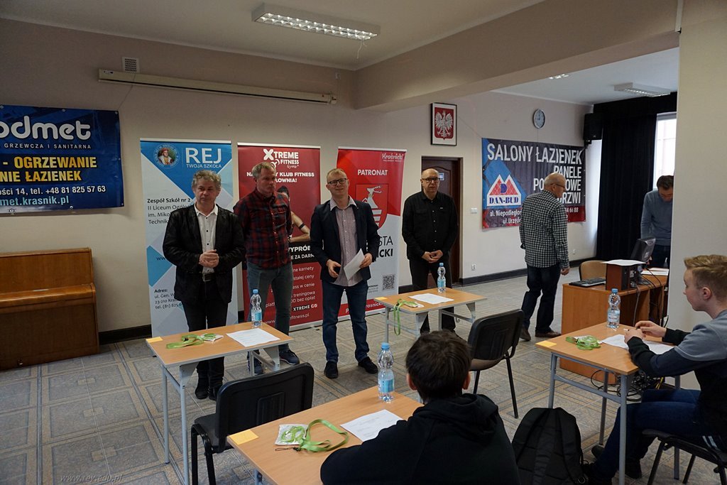 2022-04-19 Kalejdoskop w Reju