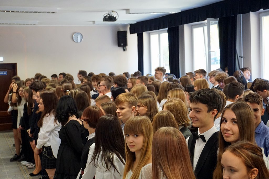 2022-10-13 Ślubowanie klas pierwszych