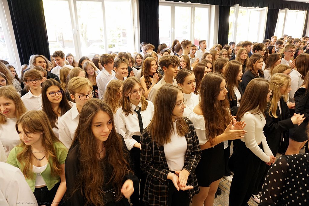 2022-10-13 Ślubowanie klas pierwszych