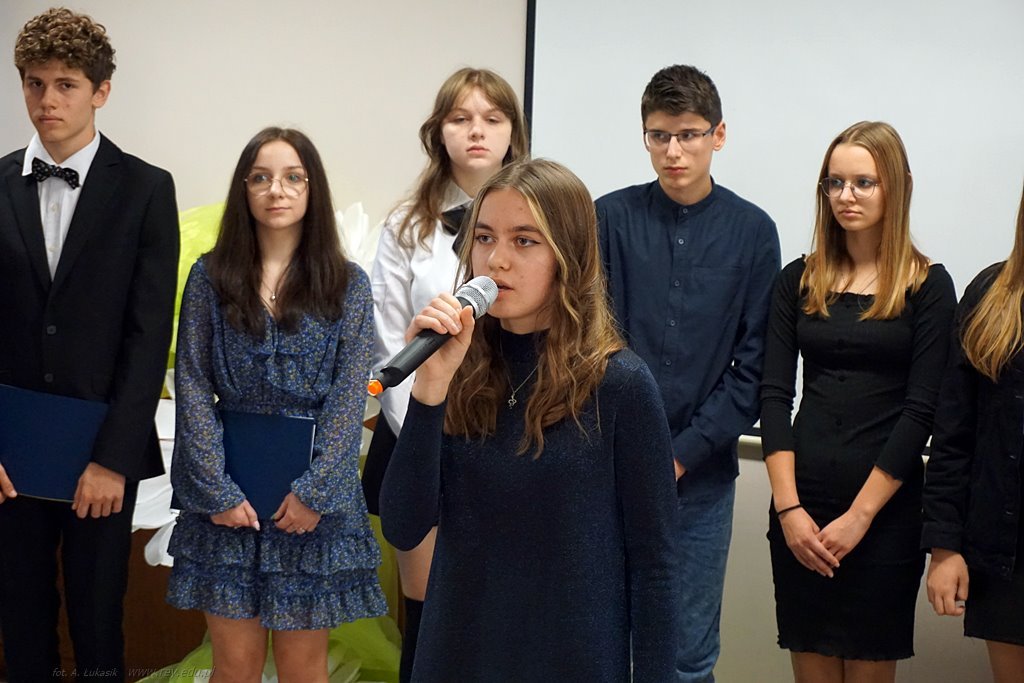 2022-10-13 Ślubowanie klas pierwszych