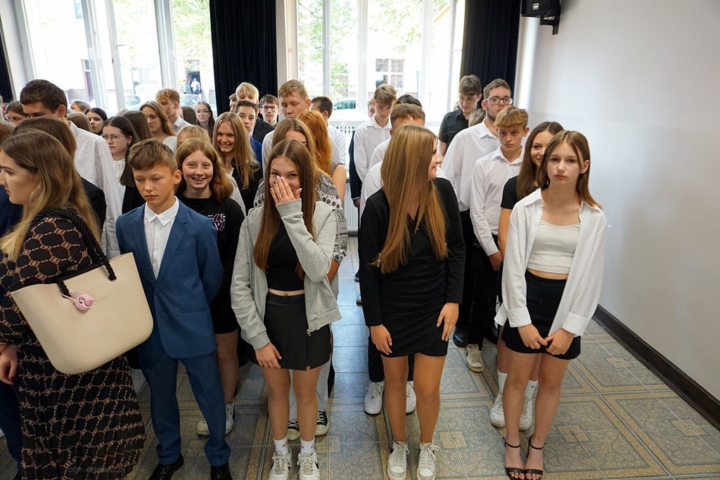 2023-10-12 Ślubowanie klas pierwszych