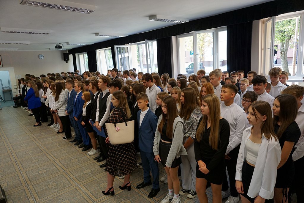 2023-10-12 Ślubowanie klas pierwszych