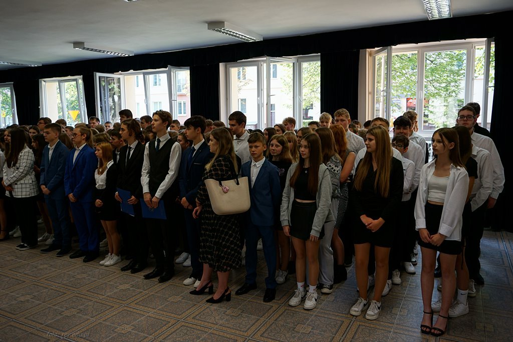 2023-10-12 Ślubowanie klas pierwszych