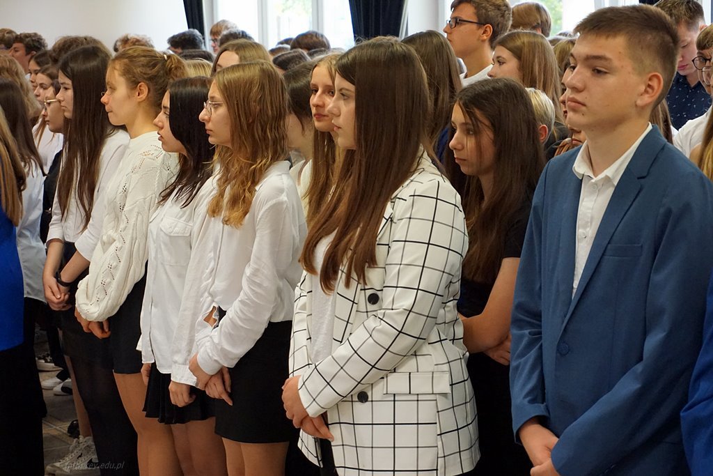 2023-10-12 Ślubowanie klas pierwszych