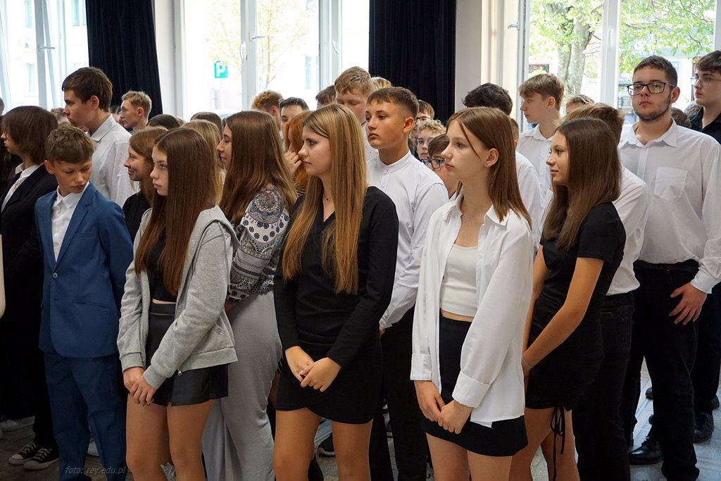 2023-10-12 Ślubowanie klas pierwszych