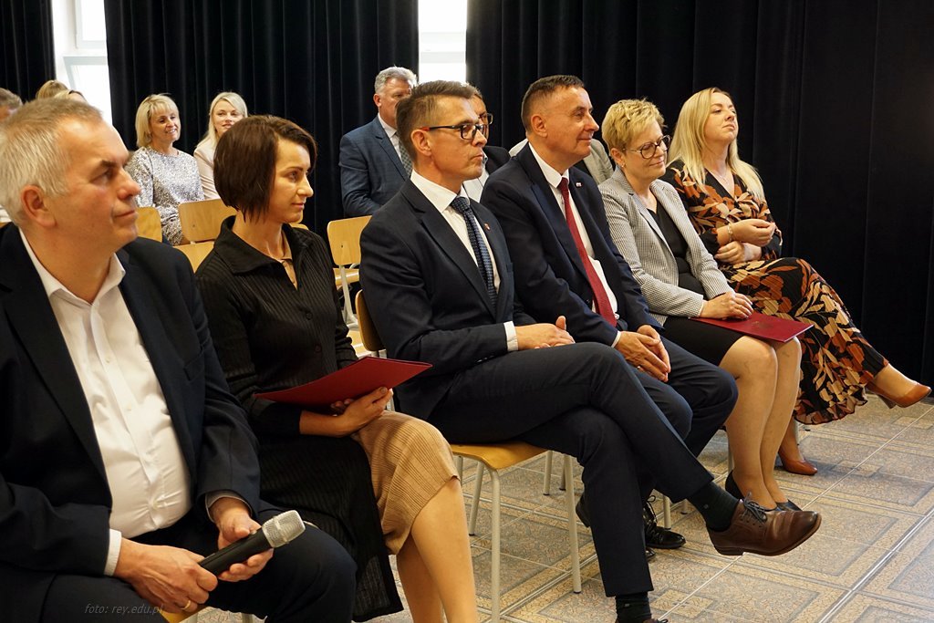 2023-10-12 Ślubowanie klas pierwszych