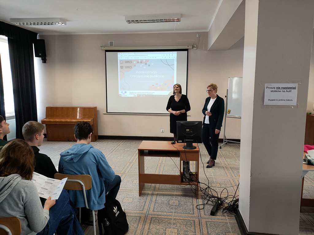 2023-03-06  zajęcia i warsztaty dla uczniów z UMCS