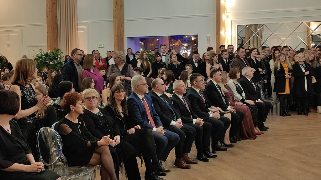 2023-01-28 Studniówka 2023