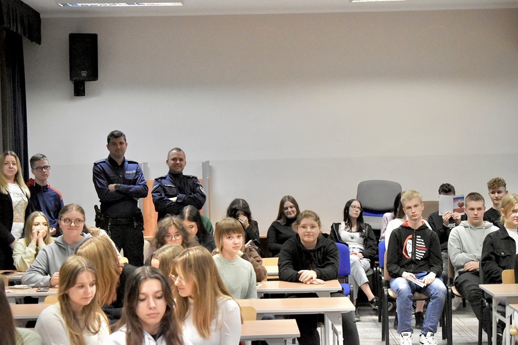 2022-11 15 Bezpieczeństwo w Internacie