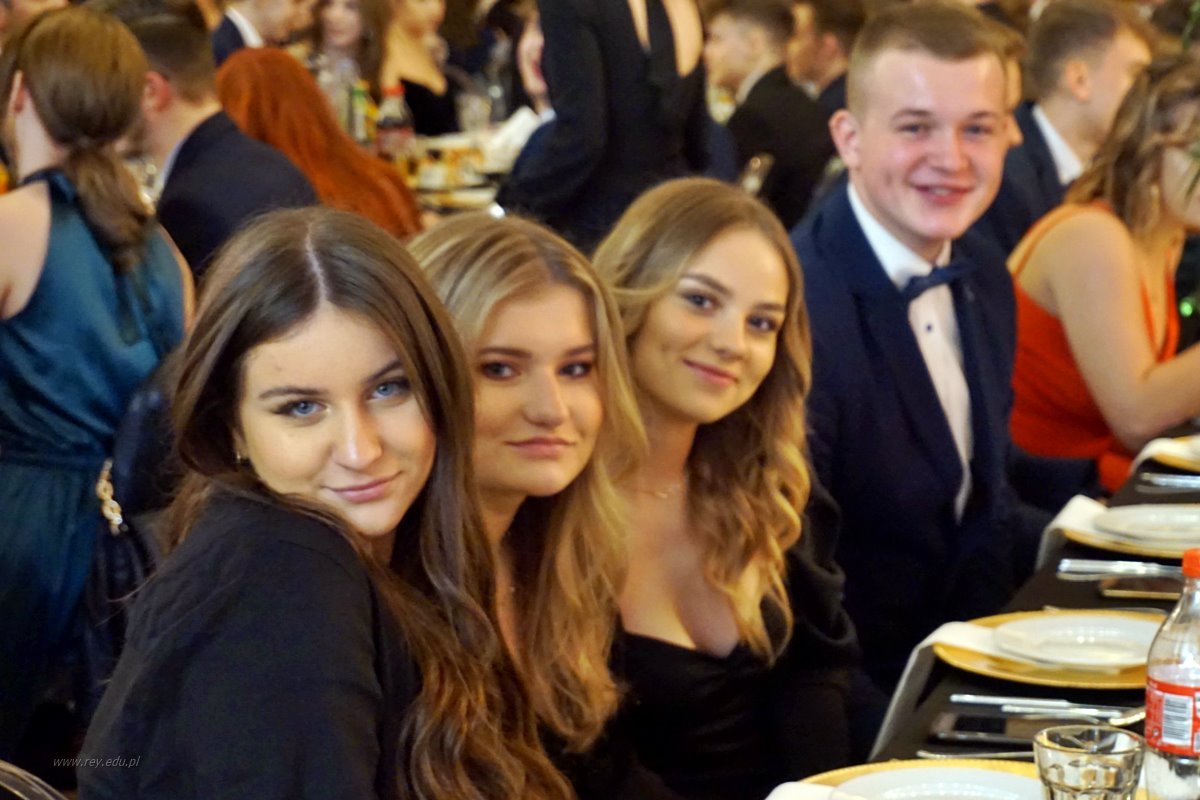 2021-01-07 Studniówka 2022