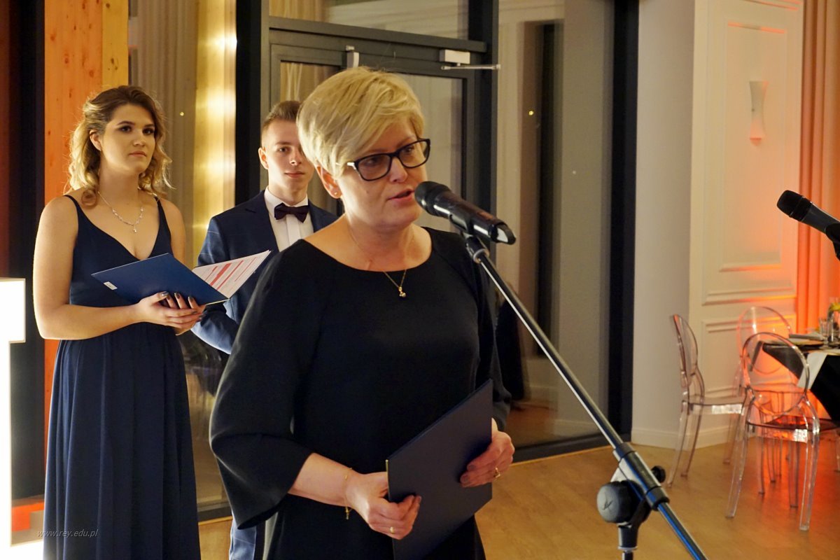 2021-01-07 Studniówka 2022