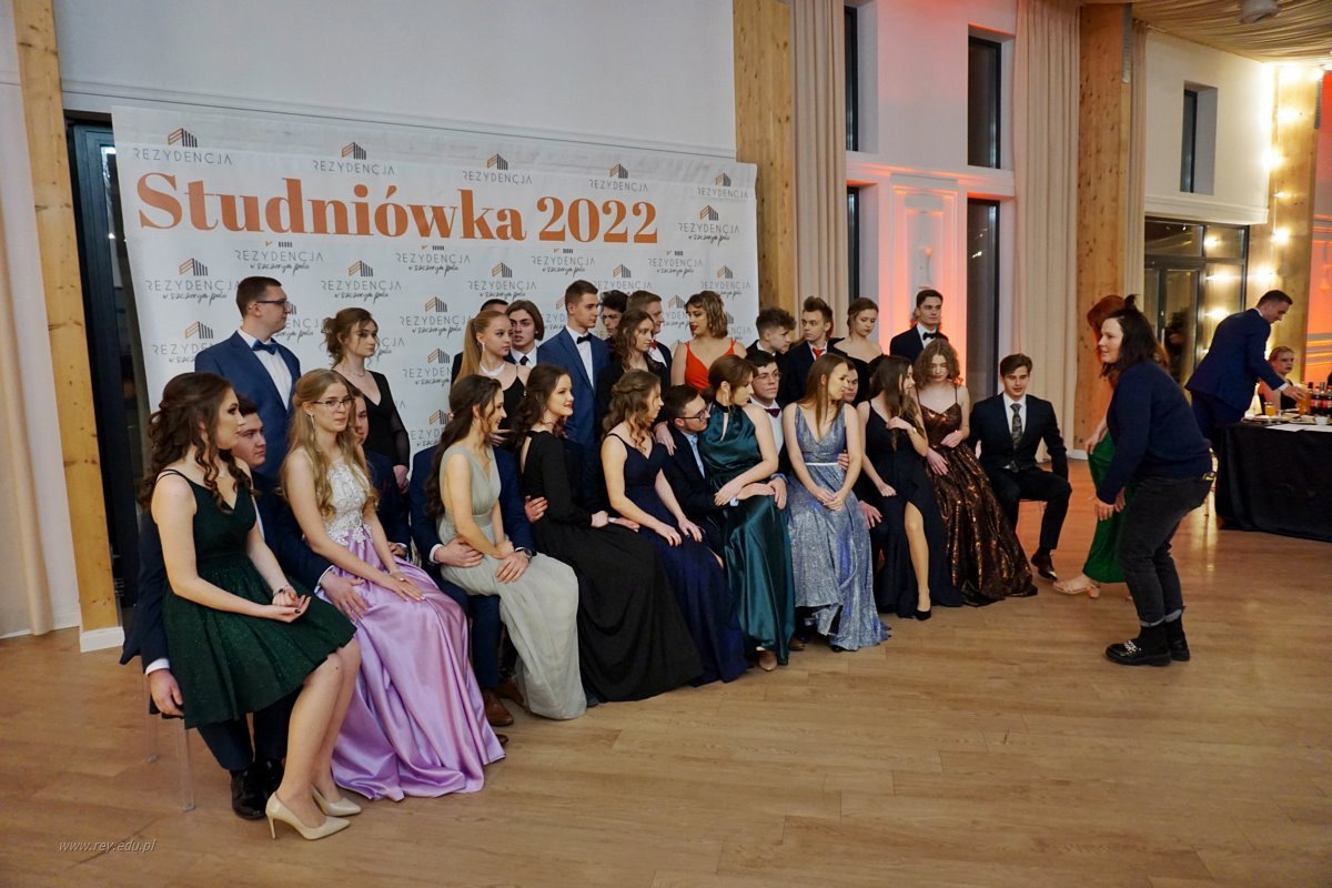 2021-01-07 Studniówka 2022